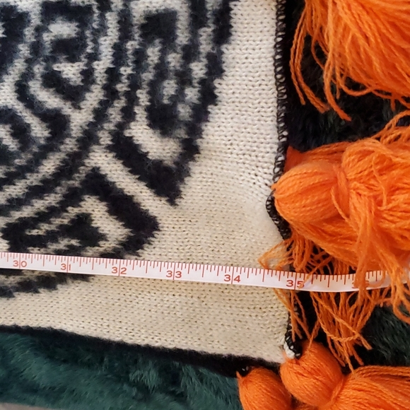 Lake Life Brand Reversible Tasseled 70 inch Scarf - Picture 7 of 8